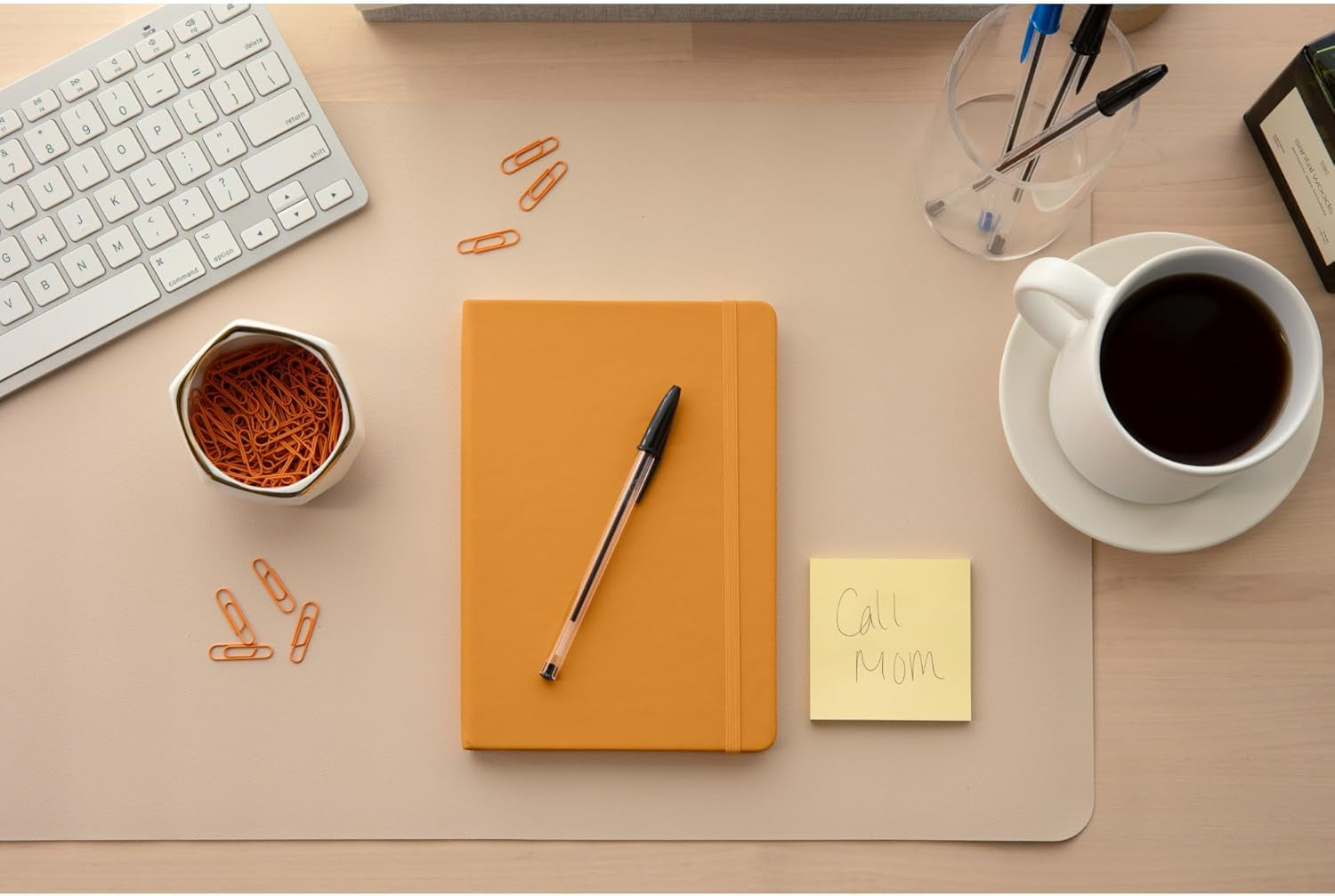 Cristal Original Ballpoint Pens Medium Tip (1 Mm) – Black, Box of 10