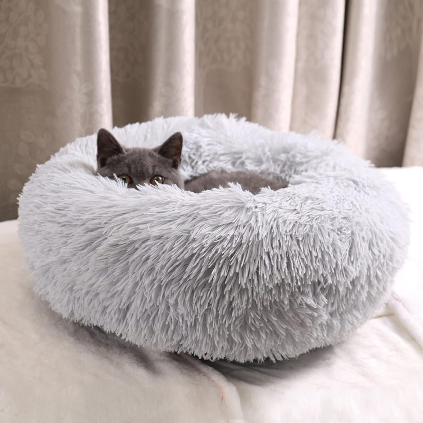 Plush Donut Dog Bed, Calming round Dog Cat Bed Soft and Fluffy Cuddler Pet Cushion Self-Warming Puppy Beds Machine Washable, Grey 50Cm