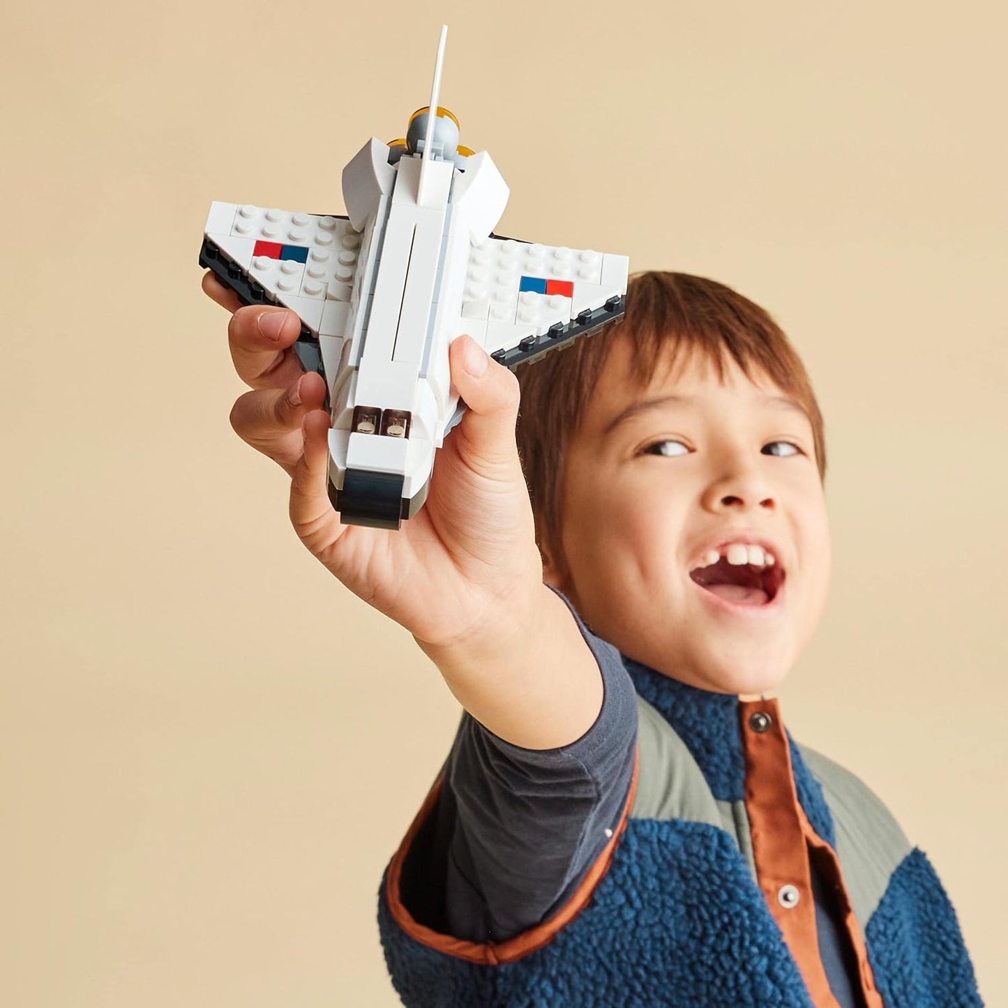 31134 Creator 3 in 1 Space Shuttle Toy to Astronaut Figure to Spaceship, Building Toys for Kids, Boys, Girls Aged 6 and Up, Creative Gift Idea