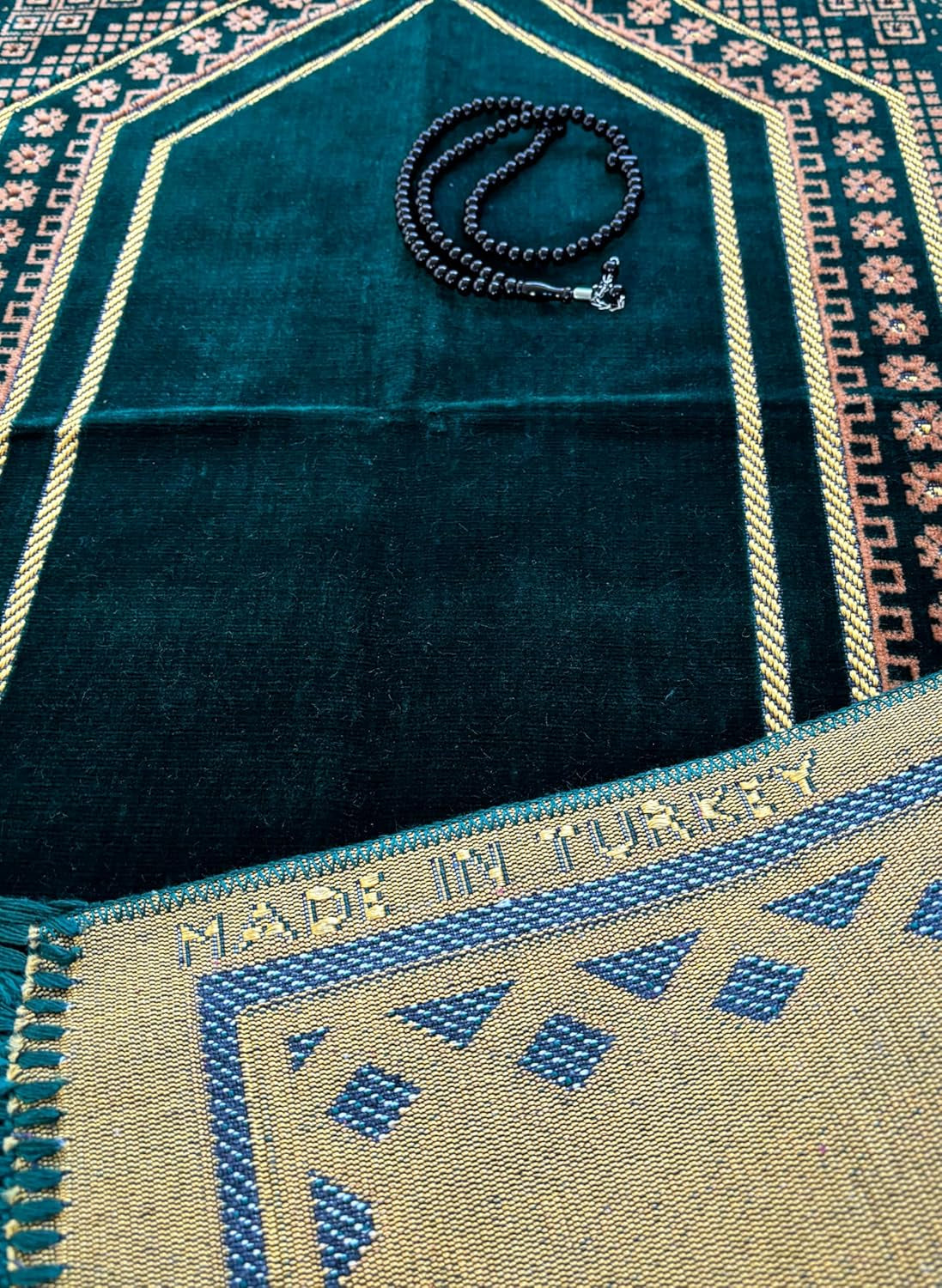 Prayer Mat with Tasbeeh,Muslim Gift,Ramadan Gift .Islamic Gift,Warm Stayle Velvet Prayer Rug (540G) | Muslim Prayer Mat | Size: 110 X 65 Cm | Made in Turkey (G)