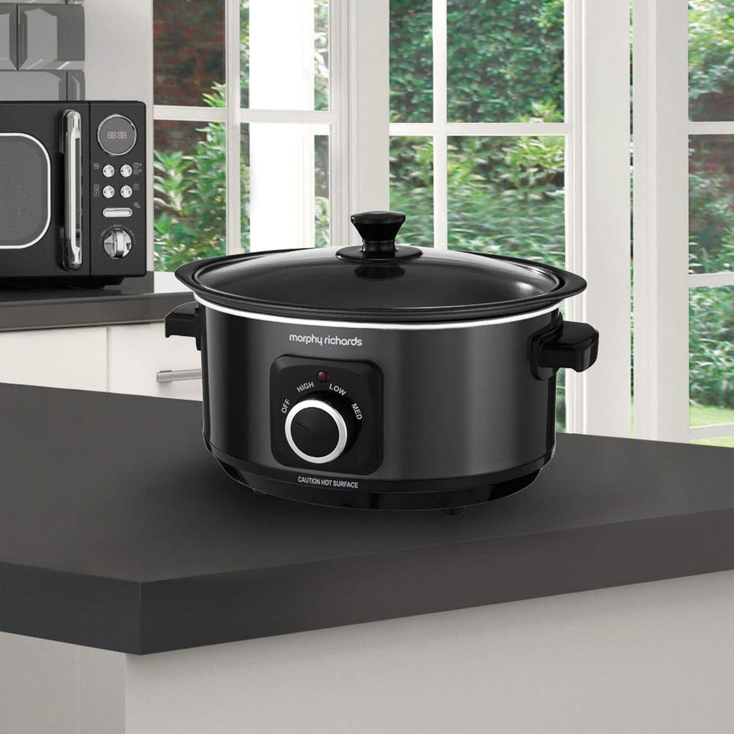 3.5L Sear & Stew Slow Cooker, Shatter Resistant Aluminium Pot, 3 Heat Settings, Hob Proof, Easy Clean, 163W, Black, 460012