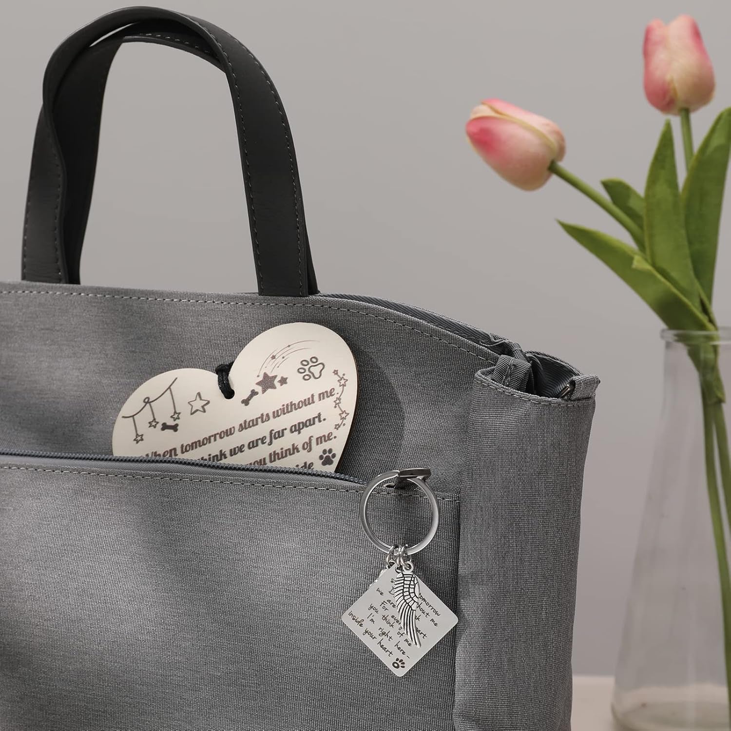 Dog Memorial Gifts Key Ring Pet Sympathy Gift Dog Remembrance Keychain Loss of Pet Paw Prints Memorial Dog Keyring for Pet Lover