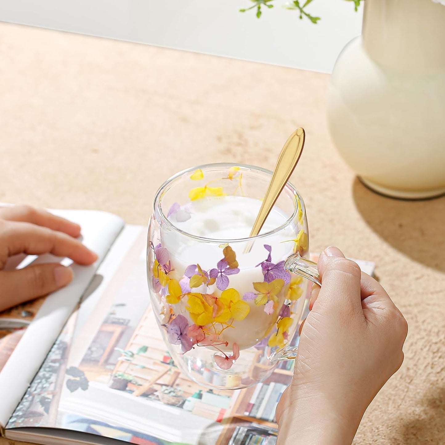 Gifts for Women Dried Flowers Double Wall Glass Coffee Mugs Cute Glass Tea Cups with Handles Christmas Birthday Gifts for Best Friend Teacher Mum Gifts New Home Gift Ideas Autumn Mug Home Decor