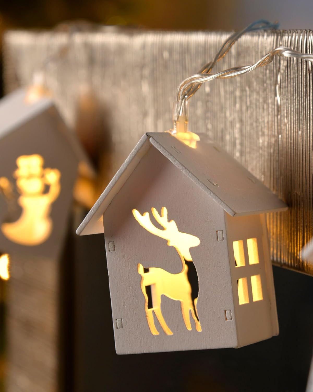 Reindeer and Snowman Wooden House Light String with 10-LED - White