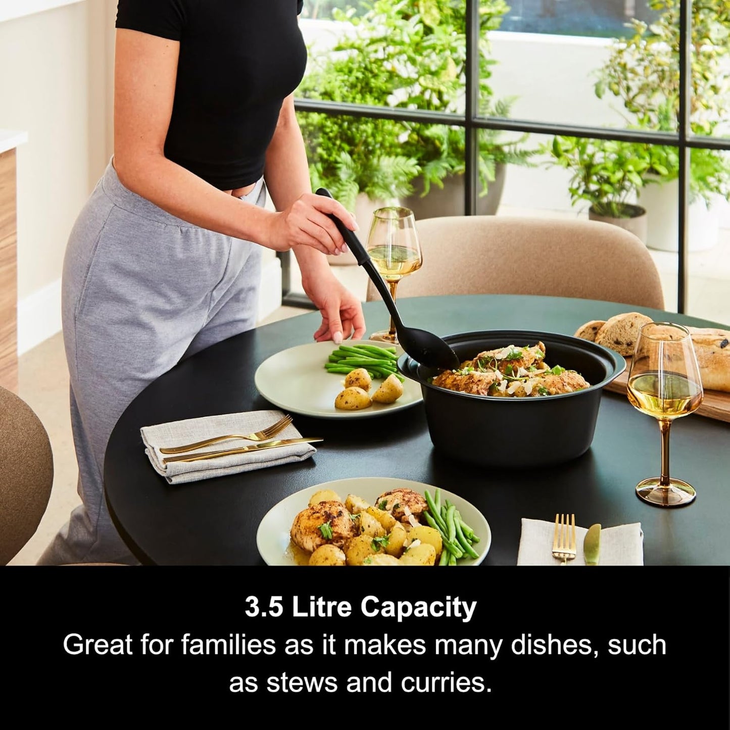 3.5L Sear & Stew Slow Cooker, Shatter Resistant Aluminium Pot, 3 Heat Settings, Hob Proof, Easy Clean, 163W, Black, 460012