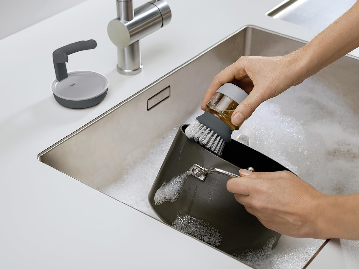 Palm Scrub Refillable Soap Dispensing Cleaning Washing up Kitchen Brush with Storage Stand Holder, Grey
