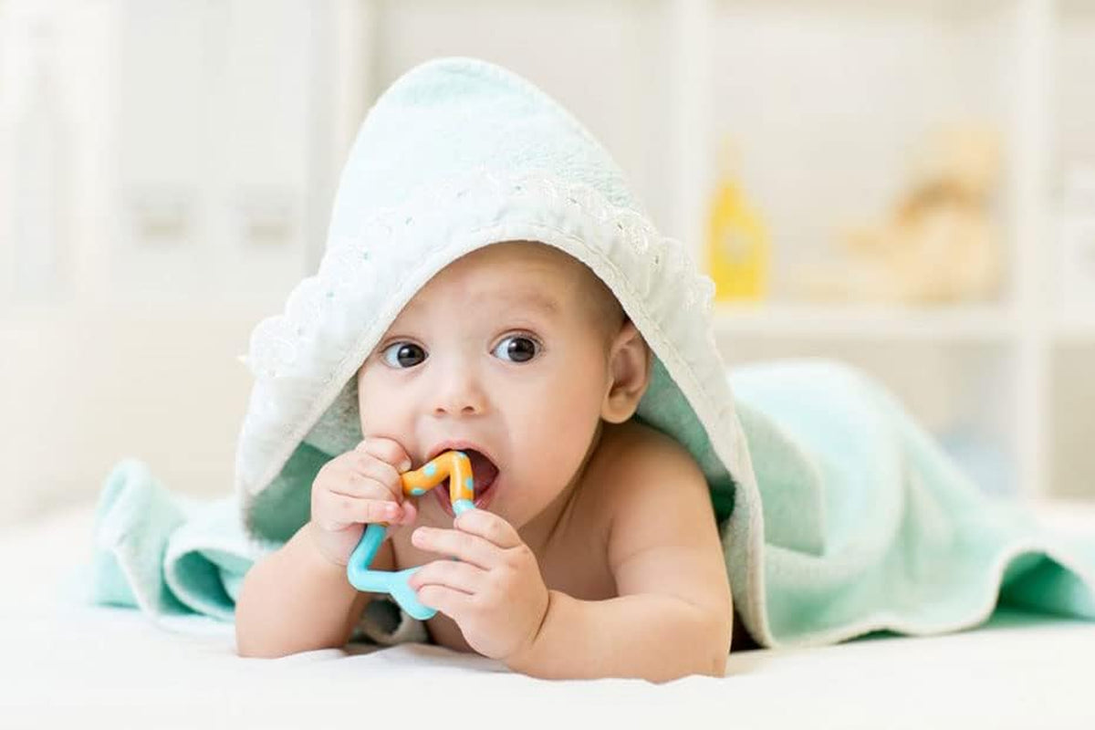Teething Gel for 3 Months+ Infants to Help Relieve Common Teething Symptoms 10Ml (Pack of 2)