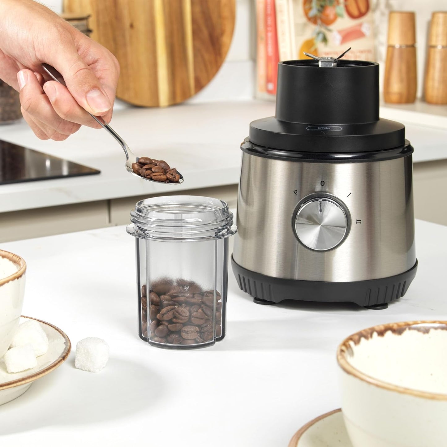 4 in 1 Juicer & Blender – Fruit Juicer & Smoothie Maker, 1L Jug Blender, Includes 600Ml Sports Bottle & Fridge Storage Container, Coffee & Spice Grinder, 2 Speed Settings & Pulse, 400W, EK4294