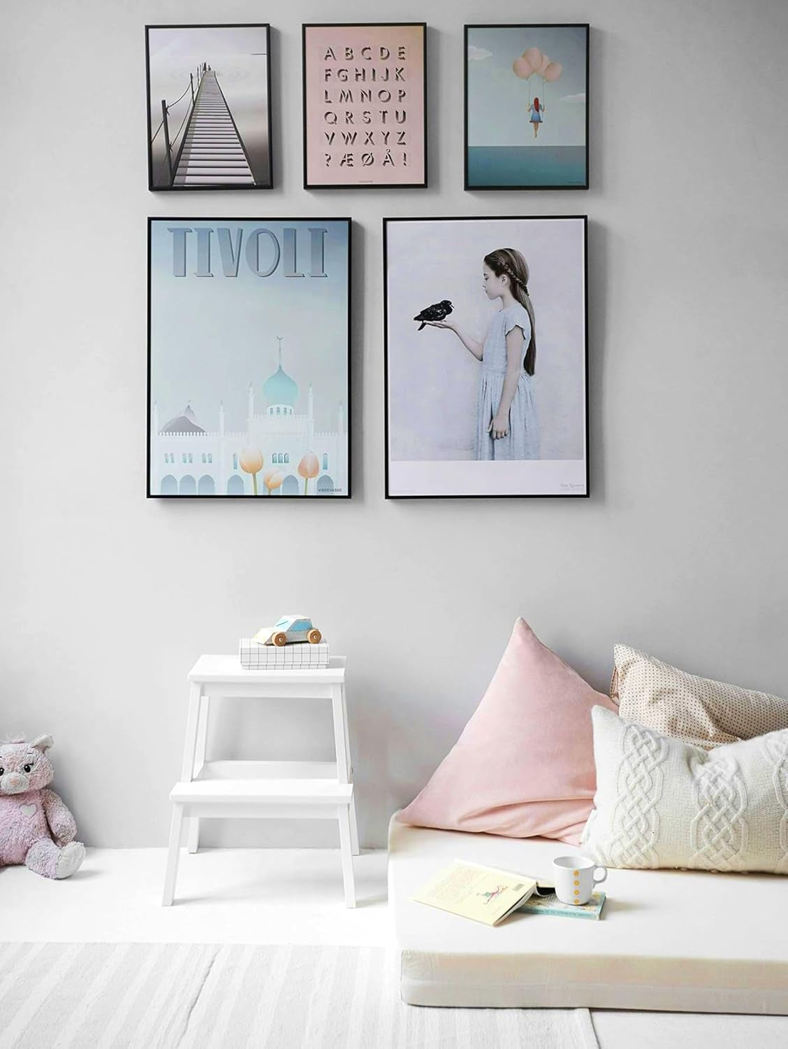 Picture Frame A4, Versatile A4 Black Picture Frame 21 X 29.7Cm, Display, Landscape or Portrait Orientation, Wall-Mount & Desk Stand