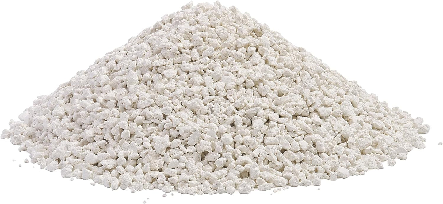 - White Ultra-Clumping Cat Litter - Marseille Soap Scented | Made from Natural Minerals with Guaranteed Odor Control | Absorbs Moisture and Forms Clumps for Easy Cleaning | 10 L Capacity.
