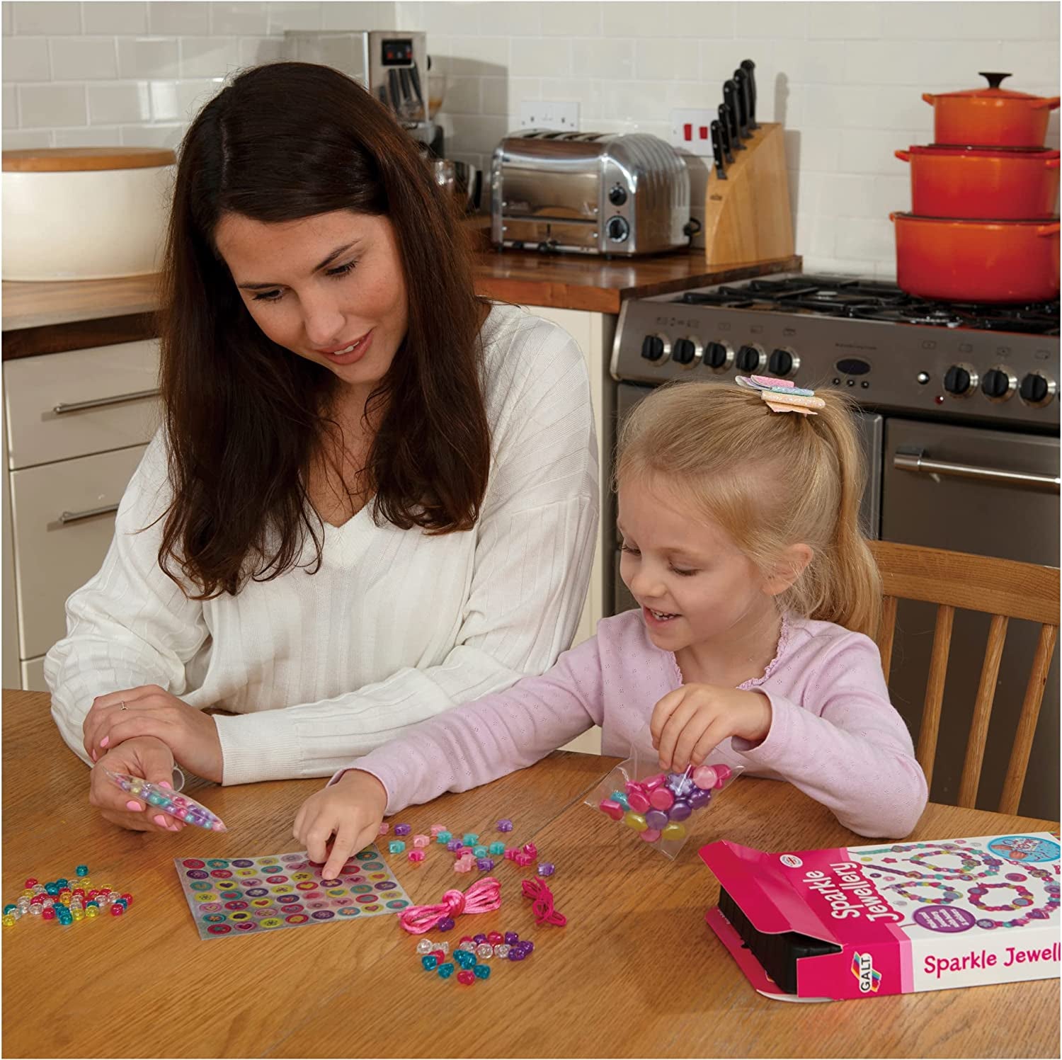Sparkle Jewellery - Childrens Necklace and Bracelet Making, Craft Kit for Kids - Fun Activity Pack with Colourful Beads and Stickers, Encourages Creativity and Motor Skills - Ages 5 Years Plus