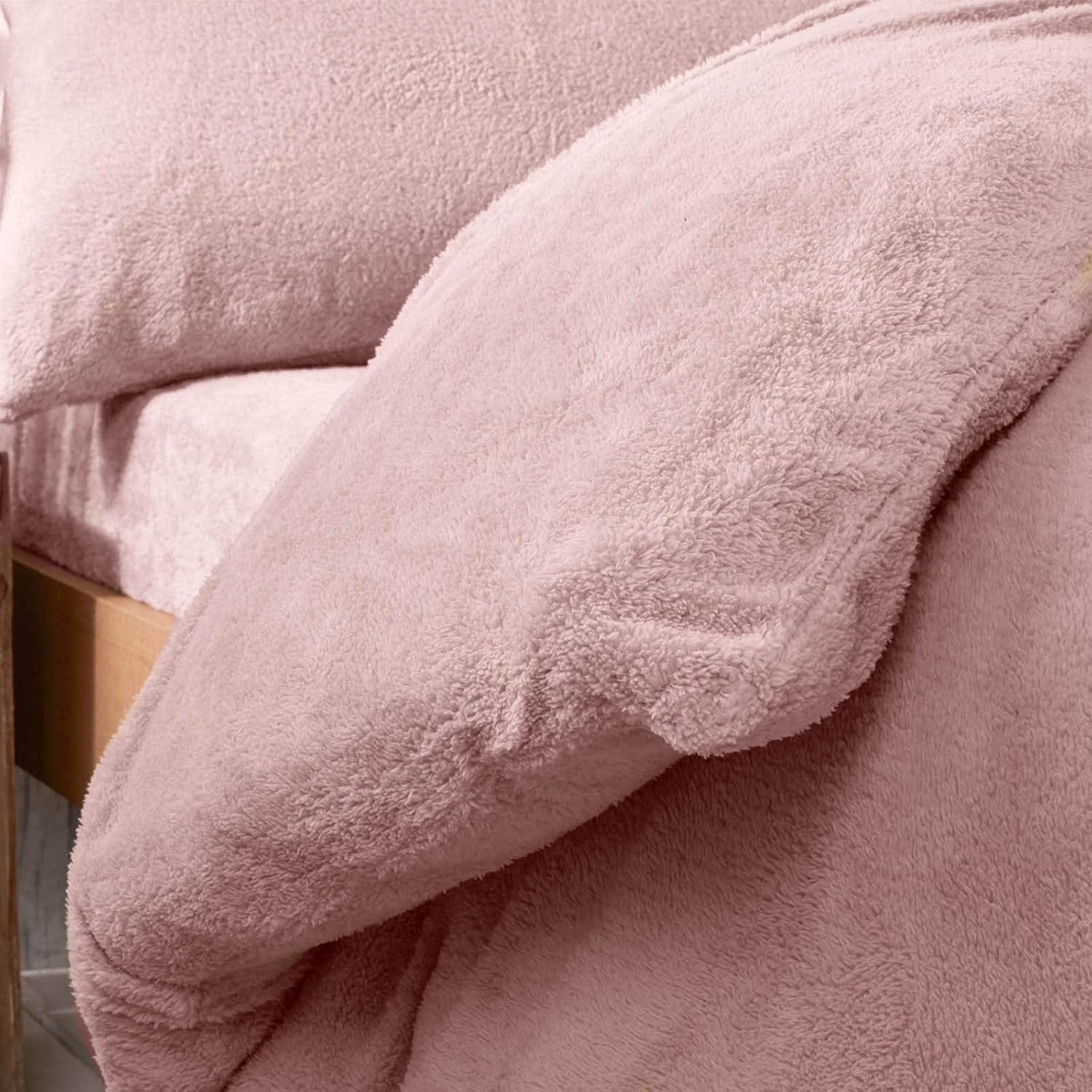 Teddy Fleece Fitted Bed Sheet Thermal Warm Soft Luxury Fluffy Cuddly Cosy Bedding, Blush Pink - Single