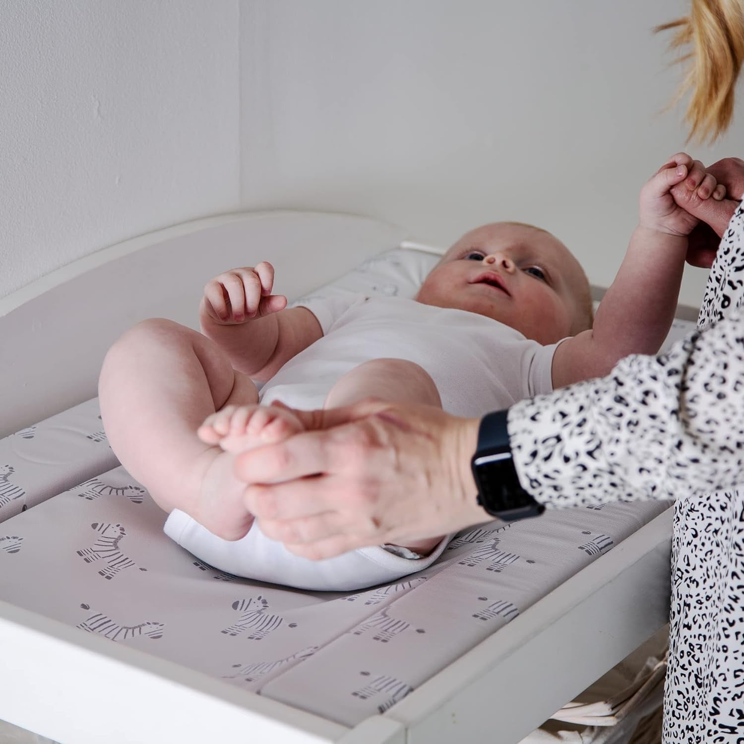 Changing Mat Tree Tops. Unisex Baby Changing Mat (74 X 48 X 3.5Cm) with Animal Pattern Design and Raised Padded Edges (White/Grey Zebra Design)
