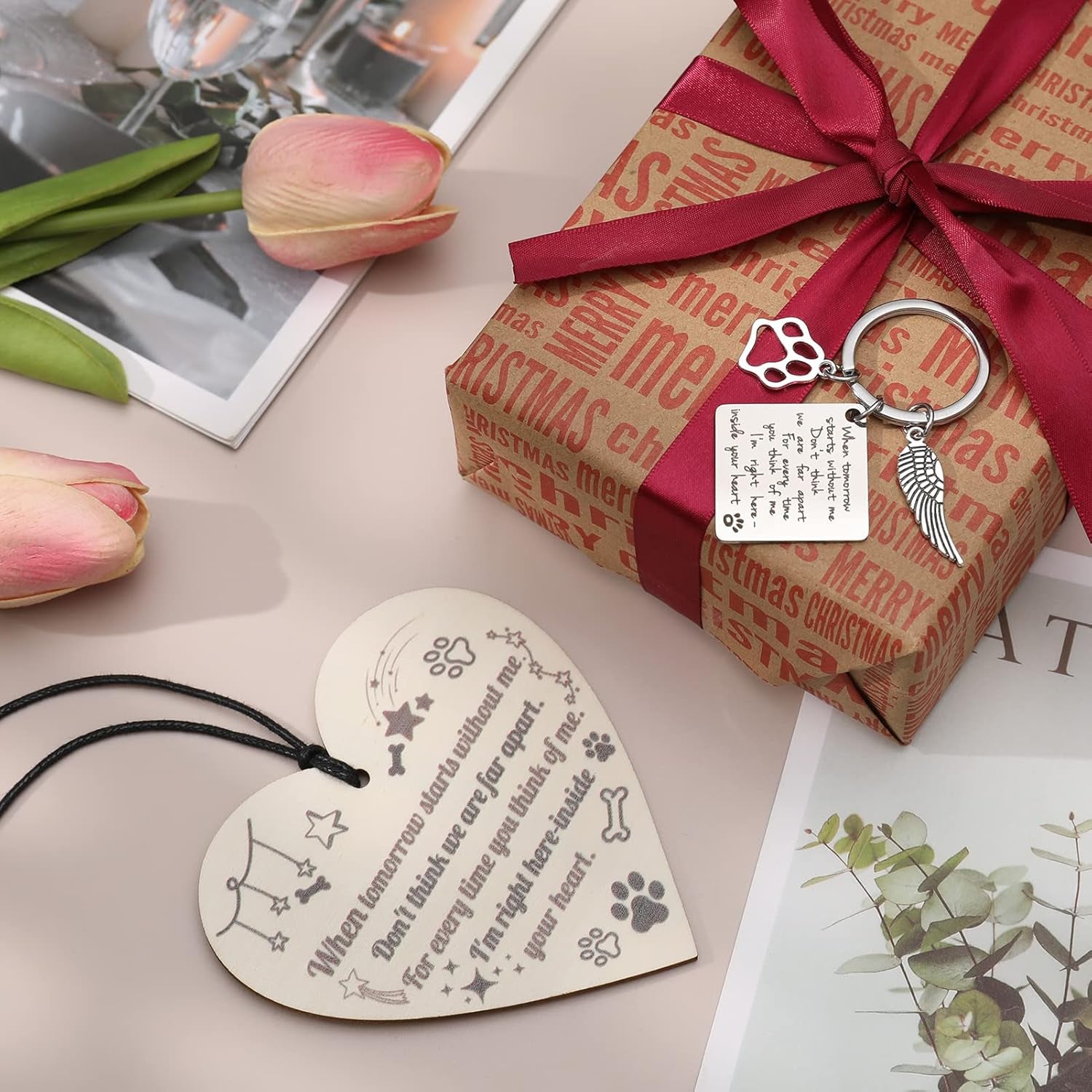 Dog Memorial Gifts Key Ring Pet Sympathy Gift Dog Remembrance Keychain Loss of Pet Paw Prints Memorial Dog Keyring for Pet Lover