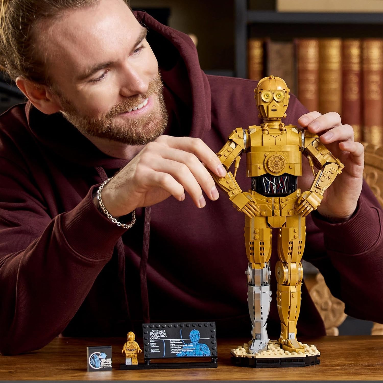 Star Wars C-3PO Droid Figure Building Set, Collectible Model Kit for Adults to Build with Character Minifigure and Display Stand, Nostalgic Gift Idea for Men, Women, Him, Her & Fans 75398