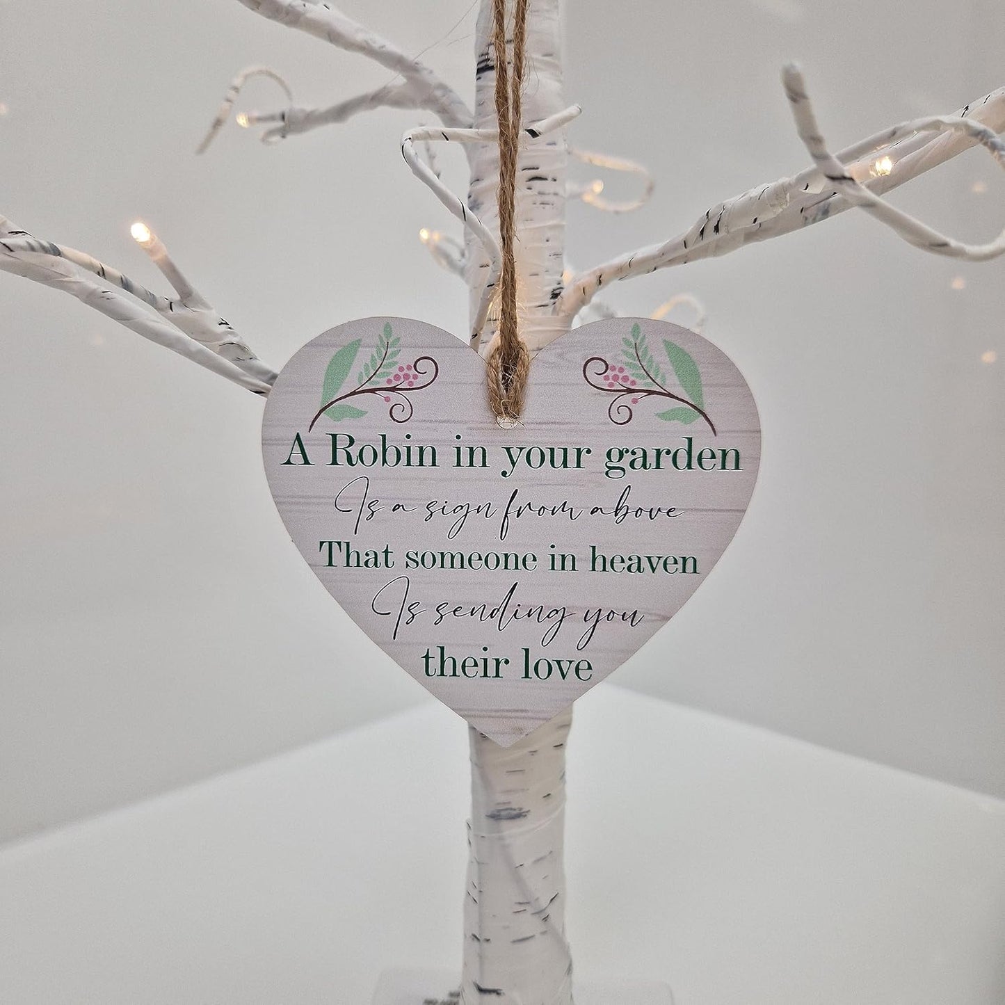 Robin Memorial Garden Grave Hanging Heart Wooden Heart Memorial Plaque with Robin Design - Remember Loved Ones in Heaven | Handcrafted Keepsake | Modern Rustic Home Decor | Made in UK